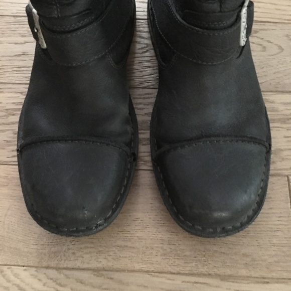 UGG Men”s Rockville ll Leather Moto Boots Black Size 8 Style 3040 Waterproof